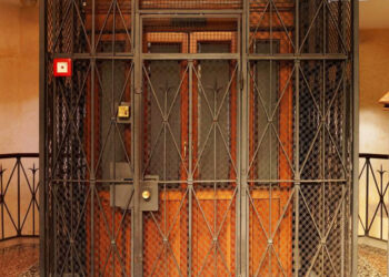 Choisir un contrat d’entretien adapté pour ses ascenseurs