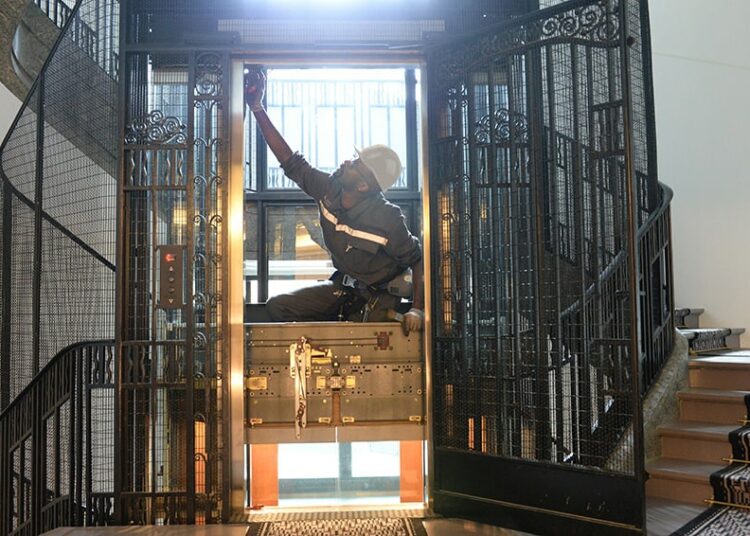 La sécurité et le maintien en état des ascenseurs