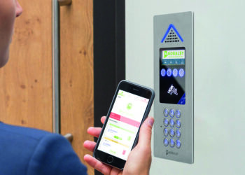 Le mains libres, un pass anti-covid !