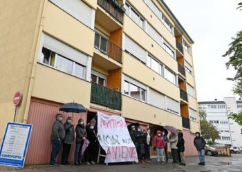 Antennes relais en copropriété : Implantation, réglementation et risques