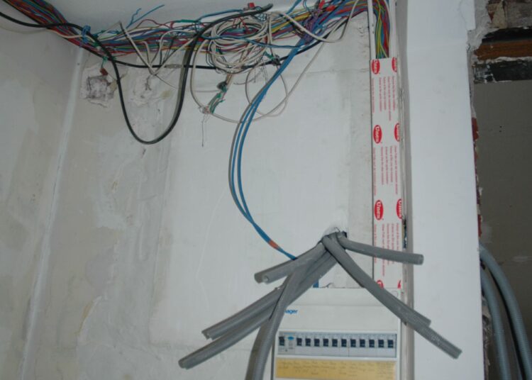 Logements classés F et G : comment rénover pour louer sans travaux globaux